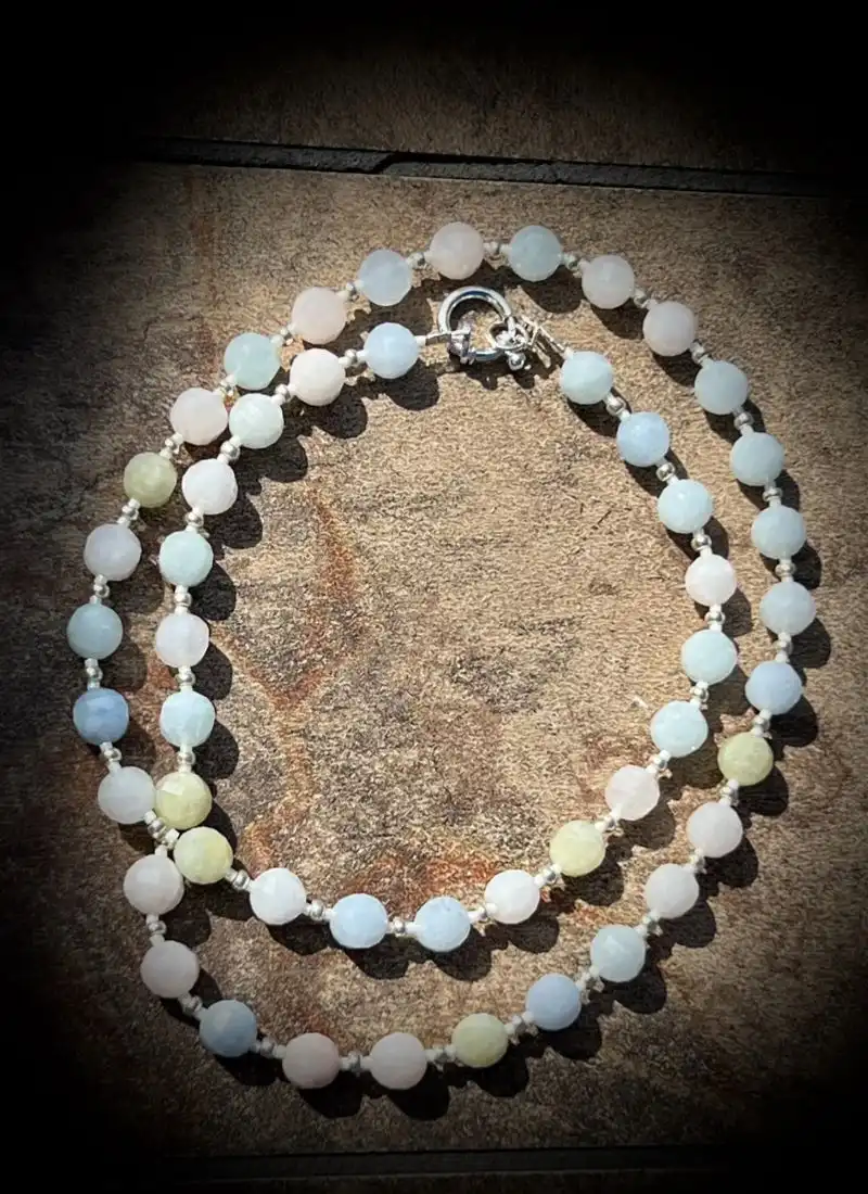 BERYL STONE NECKLACE