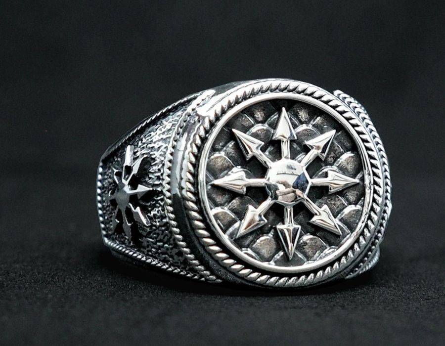 Symbol of chaos on a ring