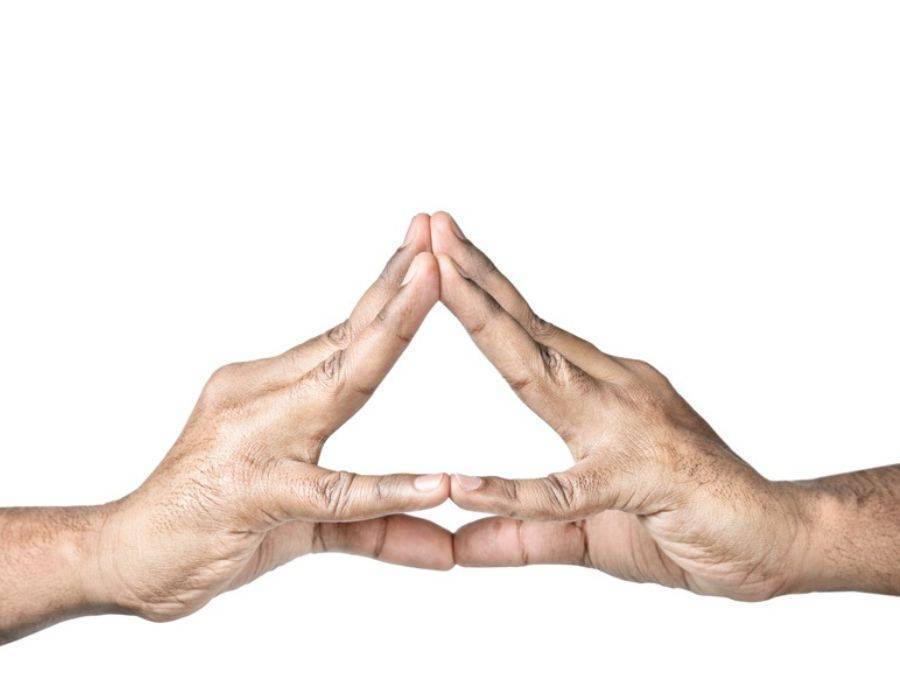 Hakini mudra 